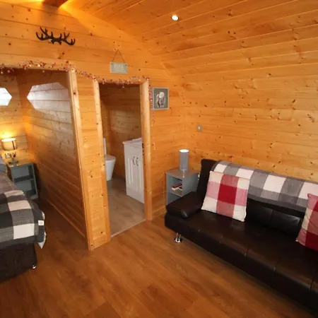 Gelt Pod, Hayton *